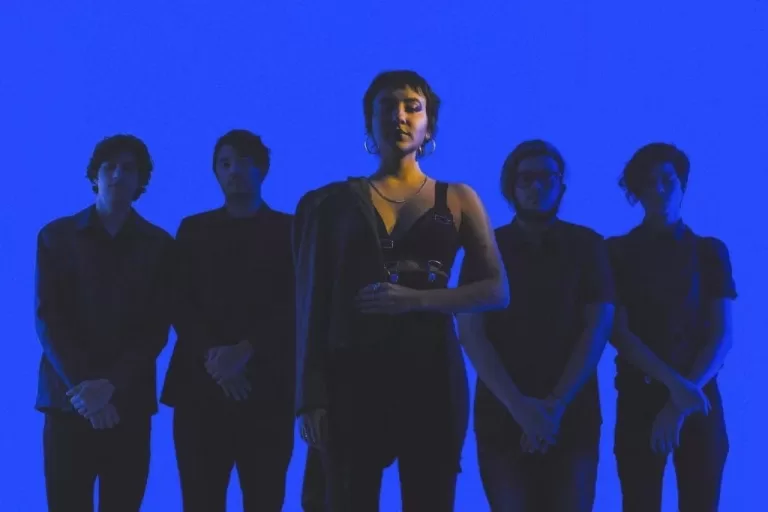 Apenas a banda Oxy e terraplana podem salvar o shoegaze brasileiro