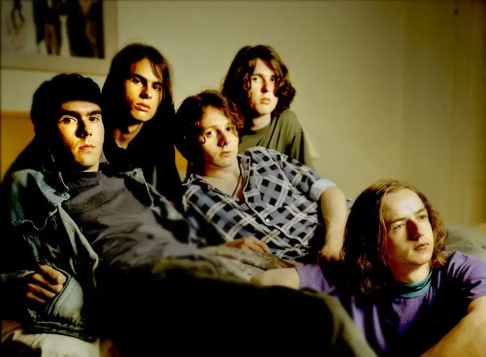 Chapterhouse retorna aos palcos para comemorar 35 anos de Whirpool, clássico do shoegaze