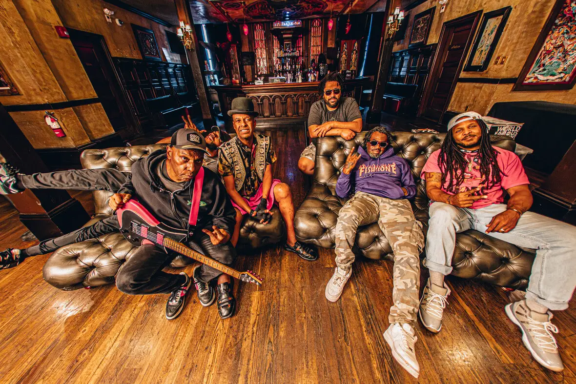 Fishbone, nome influente entre os gêneros punk, ska e funk se apresenta em São Paulo